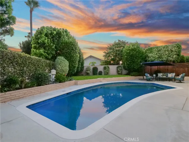 16681 Baruna Lane, Huntington Beach, California 92649