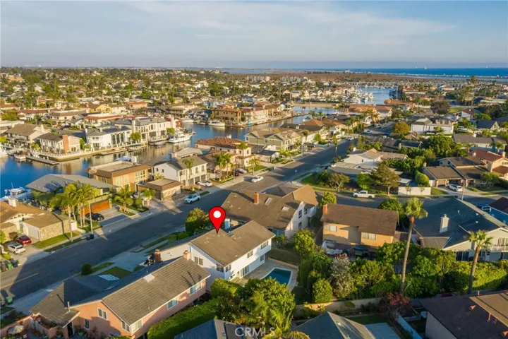 16681 Baruna Lane, Huntington Beach, California 92649