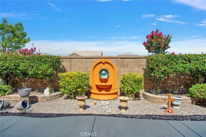 10686 Archerwill Road, Apple Valley, California 92308