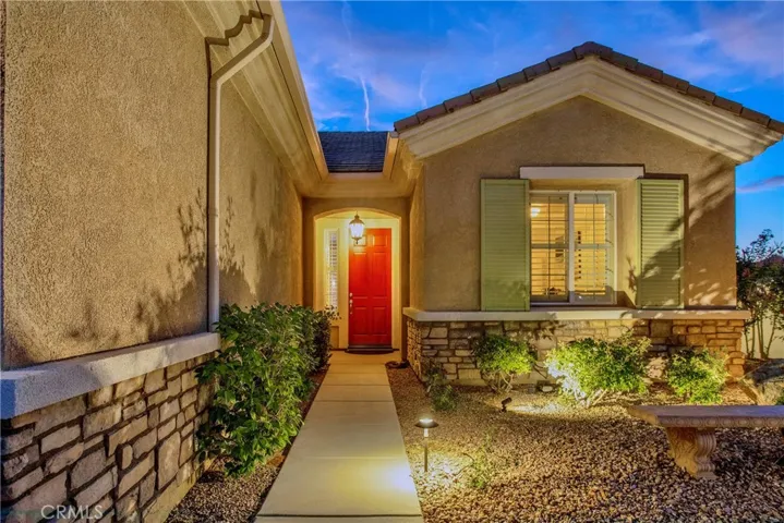 10686 Archerwill Road, Apple Valley, California 92308