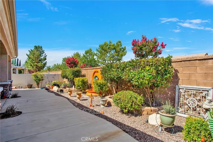 10686 Archerwill Road, Apple Valley, California 92308