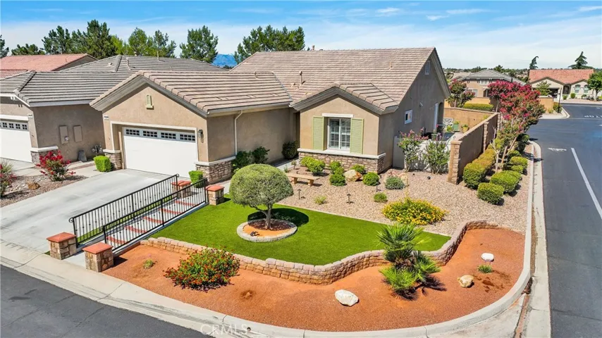 10686 Archerwill Road, Apple Valley, California 92308