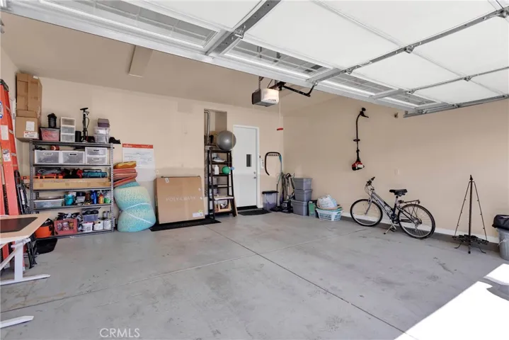 10686 Archerwill Road, Apple Valley, California 92308