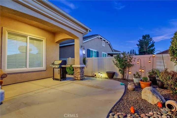 10686 Archerwill Road, Apple Valley, California 92308