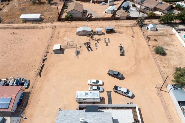 14450 Erie Road, Apple Valley, California 92307