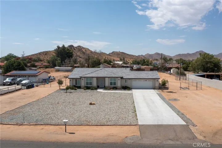 14450 Erie Road, Apple Valley, California 92307