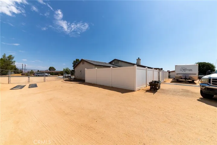 14450 Erie Road, Apple Valley, California 92307