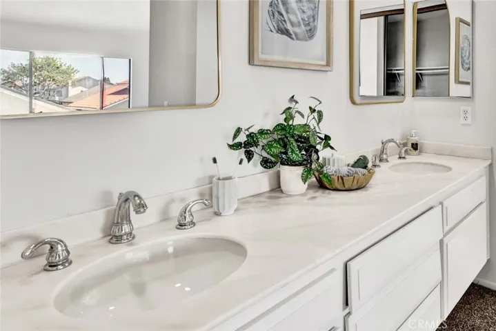 11177 Mcgee River Circle, Fountain Valley, California 92708