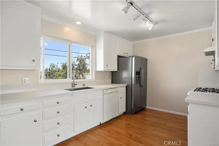 Back Unit - Kitchen