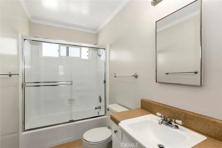 Back Unit - Bathroom