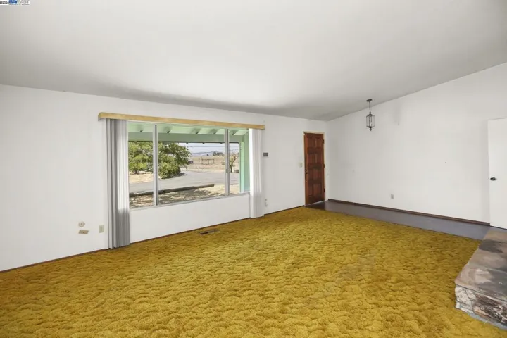 3220 May School Road, Livermore, California 94551