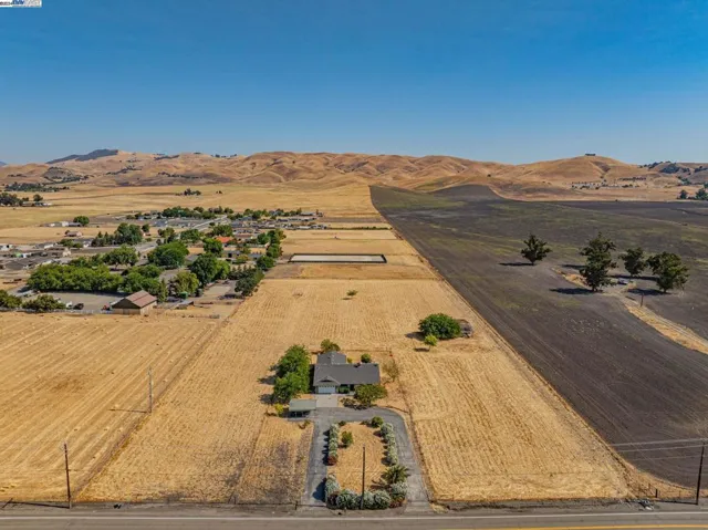 3220 May School Road, Livermore, California 94551