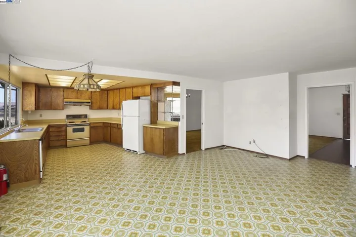 3220 May School Road, Livermore, California 94551