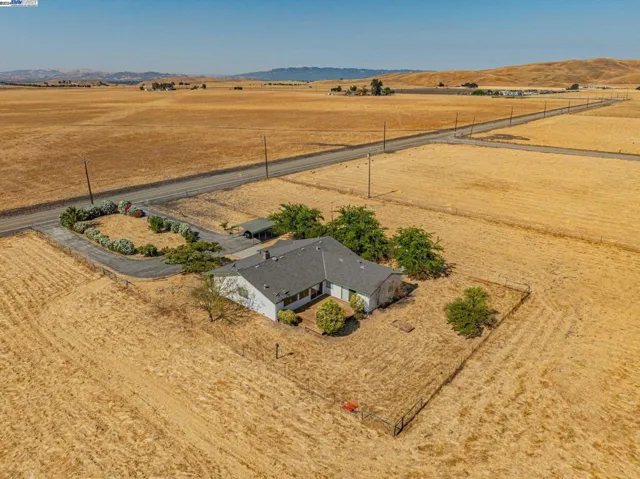 3220 May School Road, Livermore, California 94551