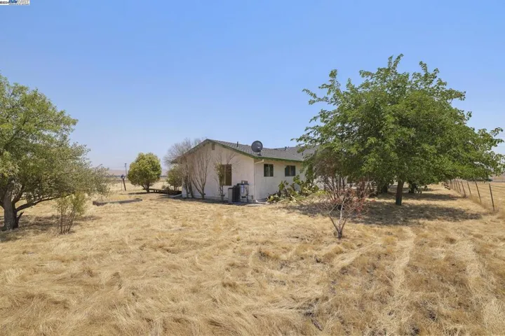 3220 May School Road, Livermore, California 94551