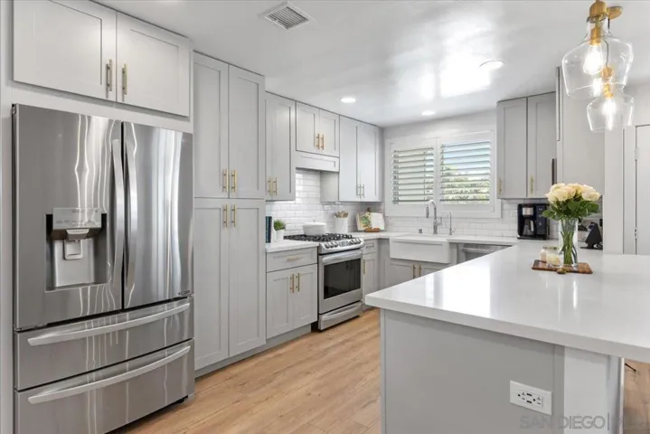 6470 Thornwood St, San Diego, California 92111