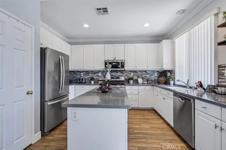 38894 Autumn Woods Road, Murrieta, California 92563