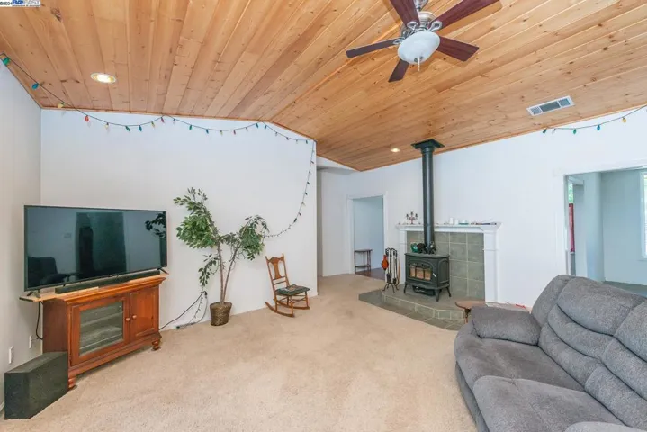 701 Reo Lane, Douglas City, California 96024
