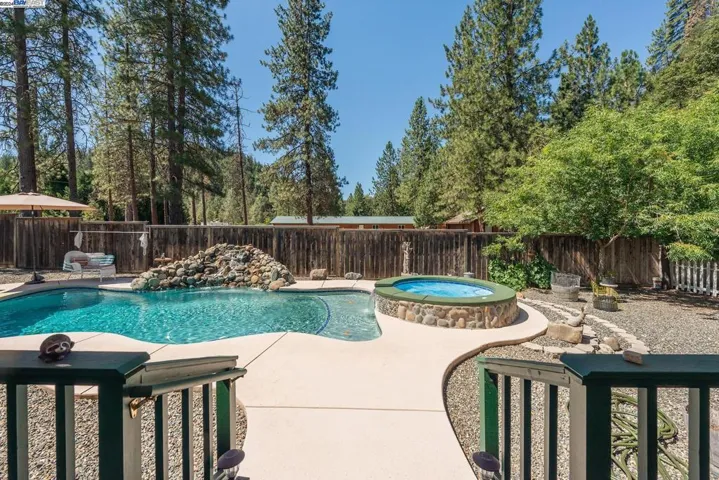 701 Reo Lane, Douglas City, California 96024