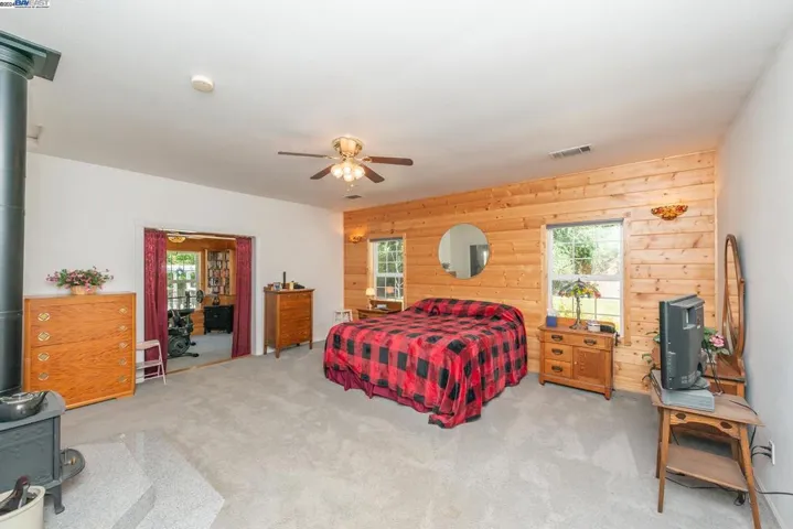 701 Reo Lane, Douglas City, California 96024