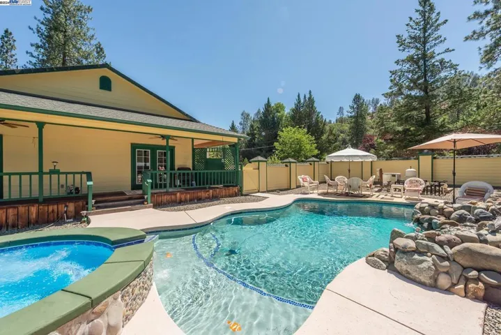 701 Reo Lane, Douglas City, California 96024