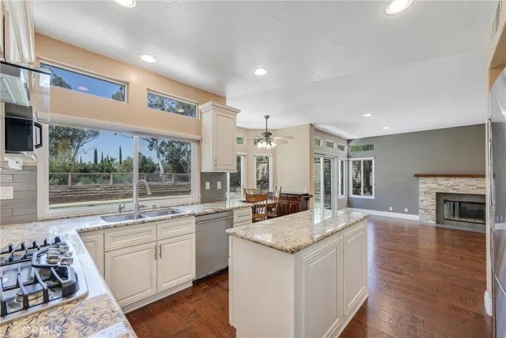5585 Running Spring Way, Yorba Linda, California 92887