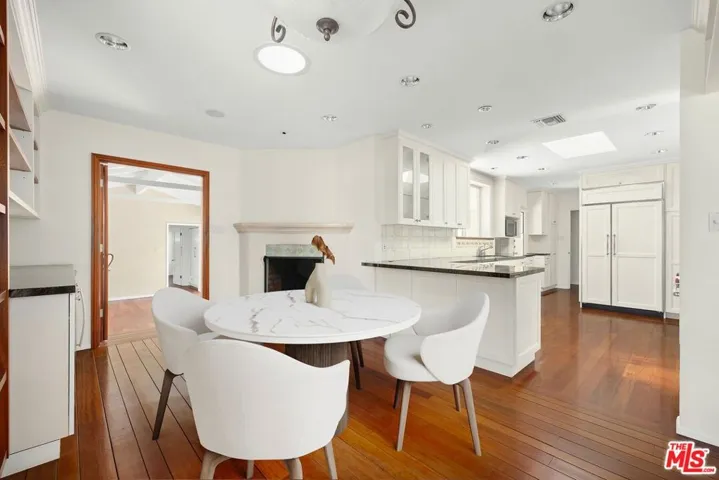 10274 Kincardine Avenue, Los Angeles, California 90064