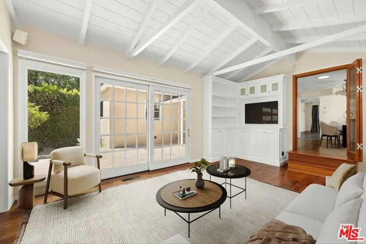 10274 Kincardine Avenue, Los Angeles, California 90064