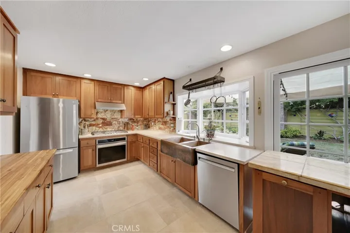17831 Whitford Lane, Huntington Beach, California 92649