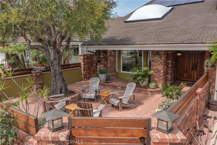 17831 Whitford Lane, Huntington Beach, California 92649