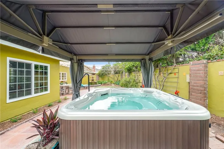 17831 Whitford Lane, Huntington Beach, California 92649