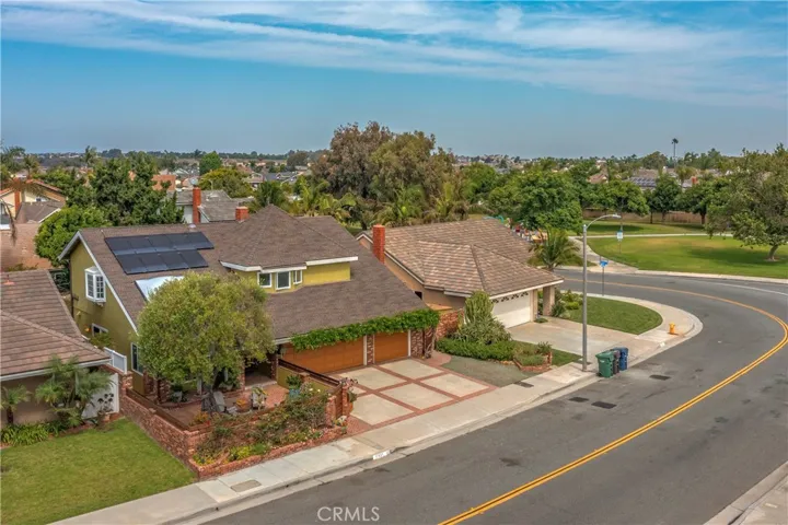 17831 Whitford Lane, Huntington Beach, California 92649