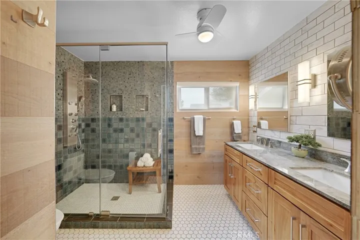 17831 Whitford Lane, Huntington Beach, California 92649