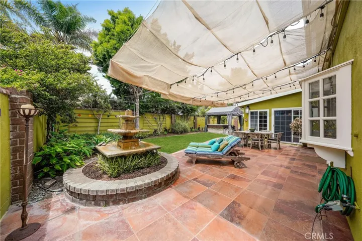 17831 Whitford Lane, Huntington Beach, California 92649