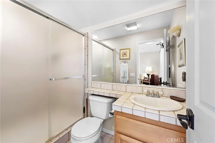 Bathroom 4 Upstairs in Bedroom 4