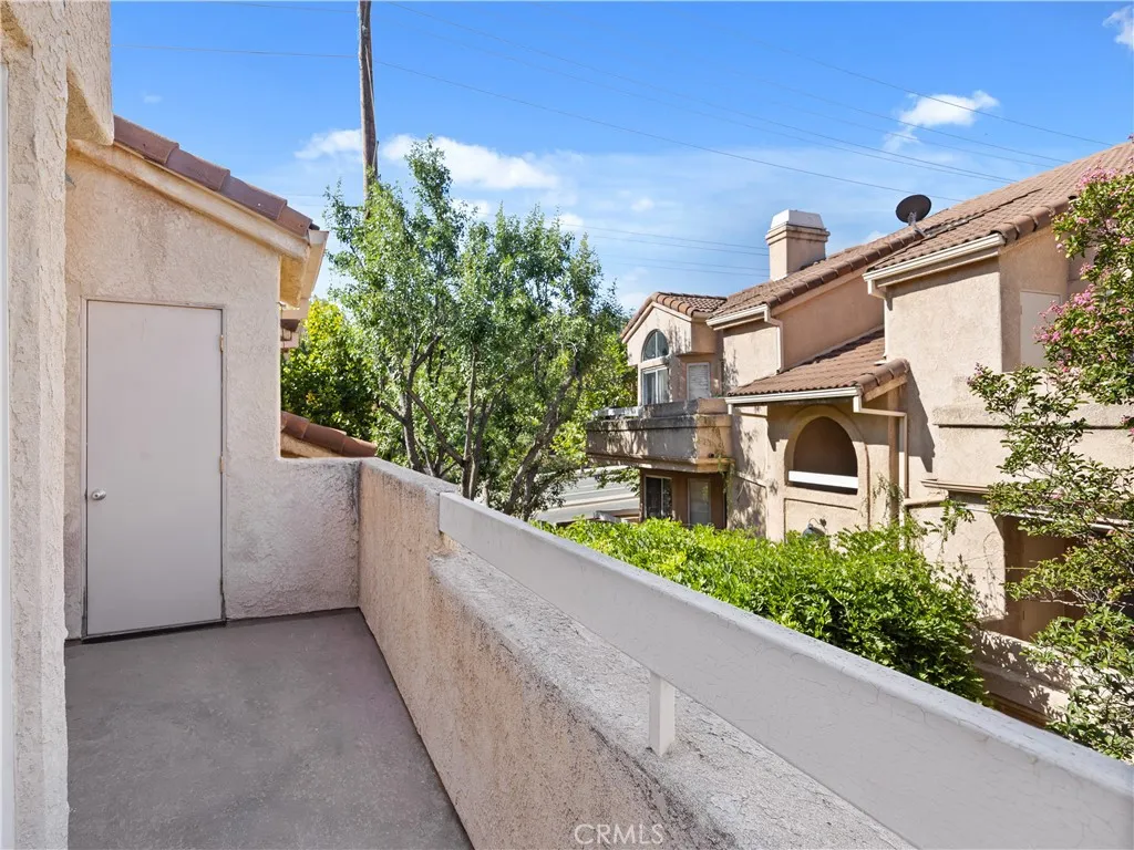 19810 Sandpiper Place 22, Newhall, California 91321 home-pic-38