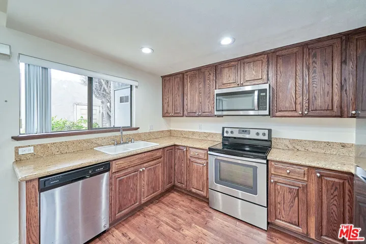 28018 N Ridgecove Court, Rancho Palos Verdes, California 90275