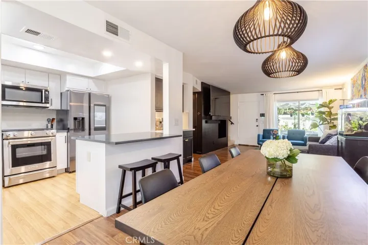 19018 Sherman Way 104, Reseda, California 91335