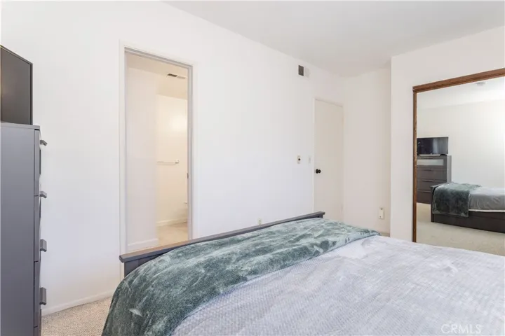 19018 Sherman Way 104, Reseda, California 91335