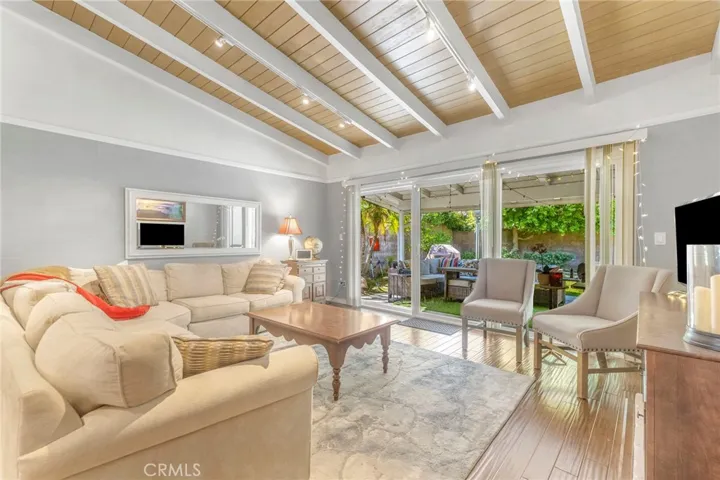 22951 Austin Street, Woodland Hills, California 91364