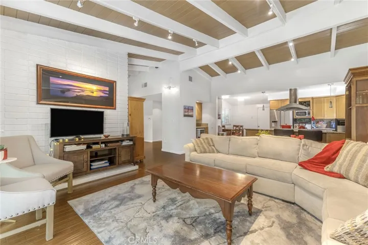 22951 Austin Street, Woodland Hills, California 91364