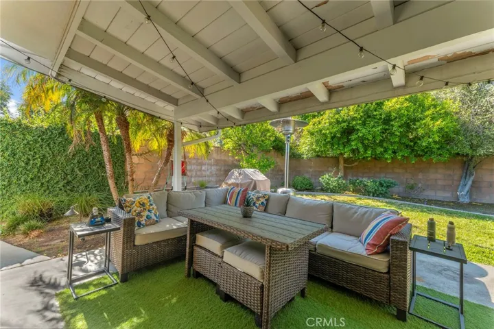 22951 Austin Street, Woodland Hills, California 91364