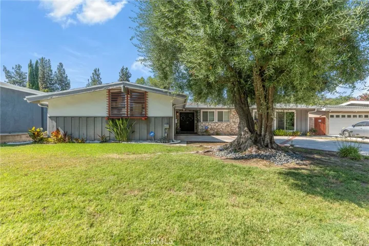 22951 Austin Street, Woodland Hills, California 91364