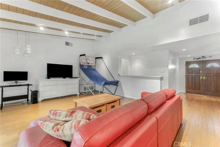 22951 Austin Street, Woodland Hills, California 91364