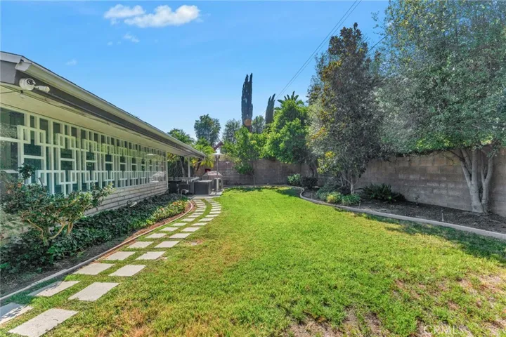 22951 Austin Street, Woodland Hills, California 91364