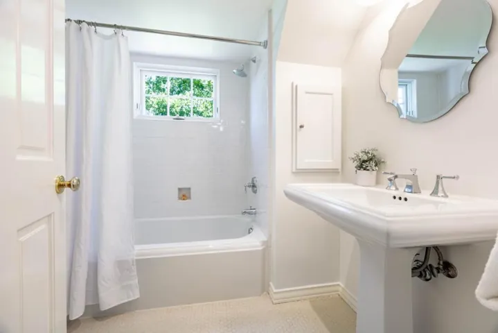 2060 Webster Street, Palo Alto, California 94301