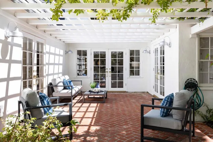 2060 Webster Street, Palo Alto, California 94301