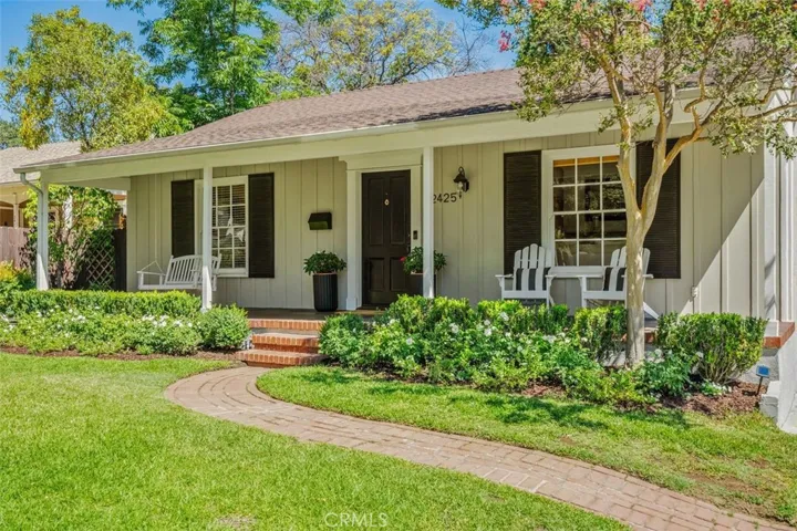2425 Brigden Road, Pasadena, California 91104