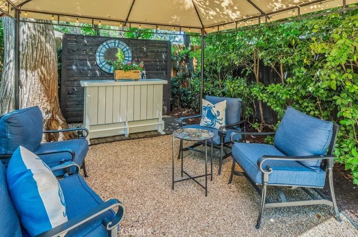 2425 Brigden Road, Pasadena, California 91104