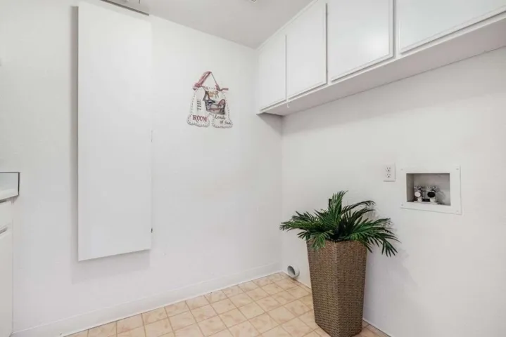 18188 Edminton Drive, Cupertino, California 95014